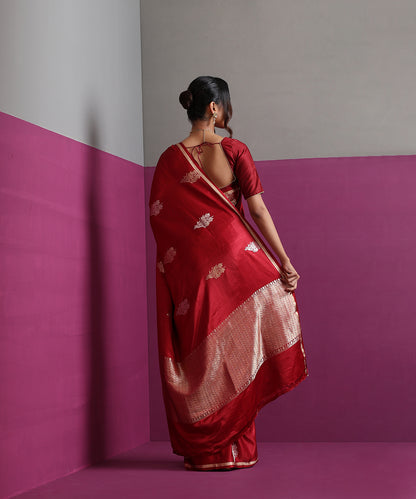 Saffron_Pure_Tussar_Silk_Banarasi_Kadhwa_Saree_With_Floral_Motifs_WeaverStory_03