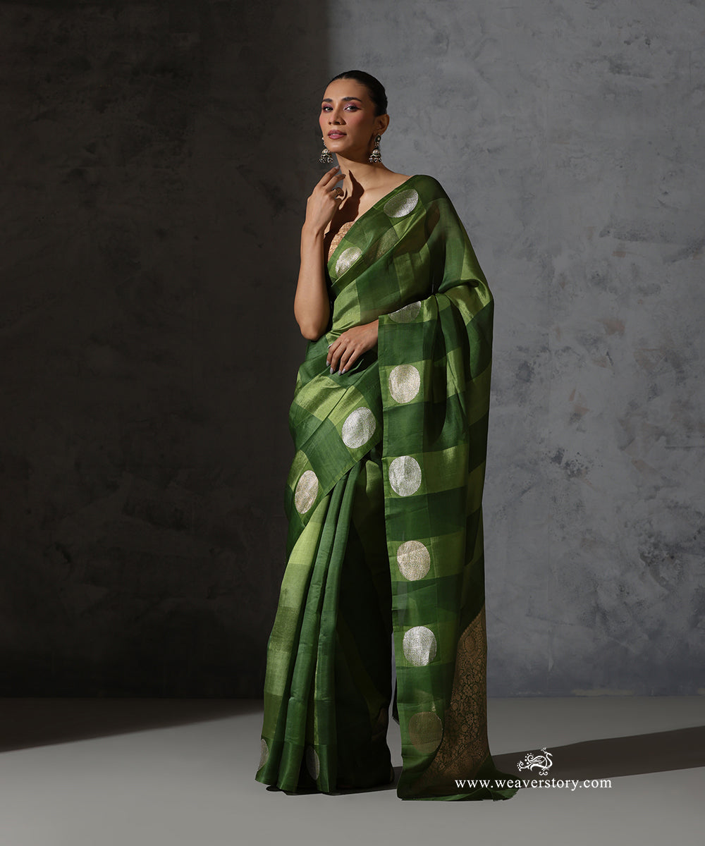 Green_Pure_Kora_Silk_Banarasi_Saree_With_Sona_Rupa_Zari_WeaverStory_02