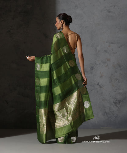 Green_Pure_Kora_Silk_Banarasi_Saree_With_Sona_Rupa_Zari_WeaverStory_03