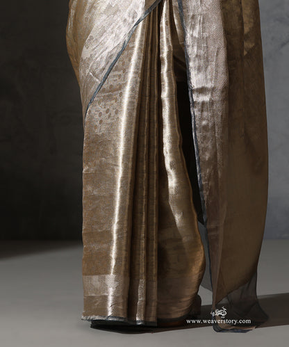 Gold_&amp;_Grey_Pure_Tissue_Kora_Silk_Banarasi_Tanchoi_Saree_With_Silver_Zari_Border_WeaverStory_04