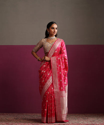 Hot_Pink_Pure_Katan_Silk_Banarasi_Checks_Saree_With_Meena_Silver_Zari_Booti_WeaverStory_02