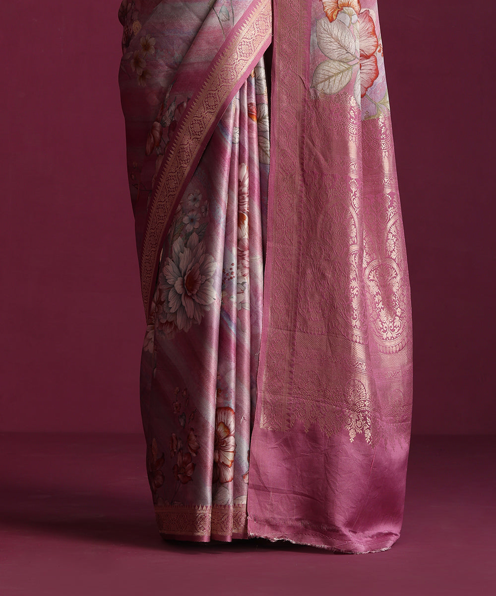 Lavender_Pure_Mashru_Silk_Digital_Print_Banarasi_Saree_With_Gold_Zari_Kadhwa_Booti_WeaverStory_04