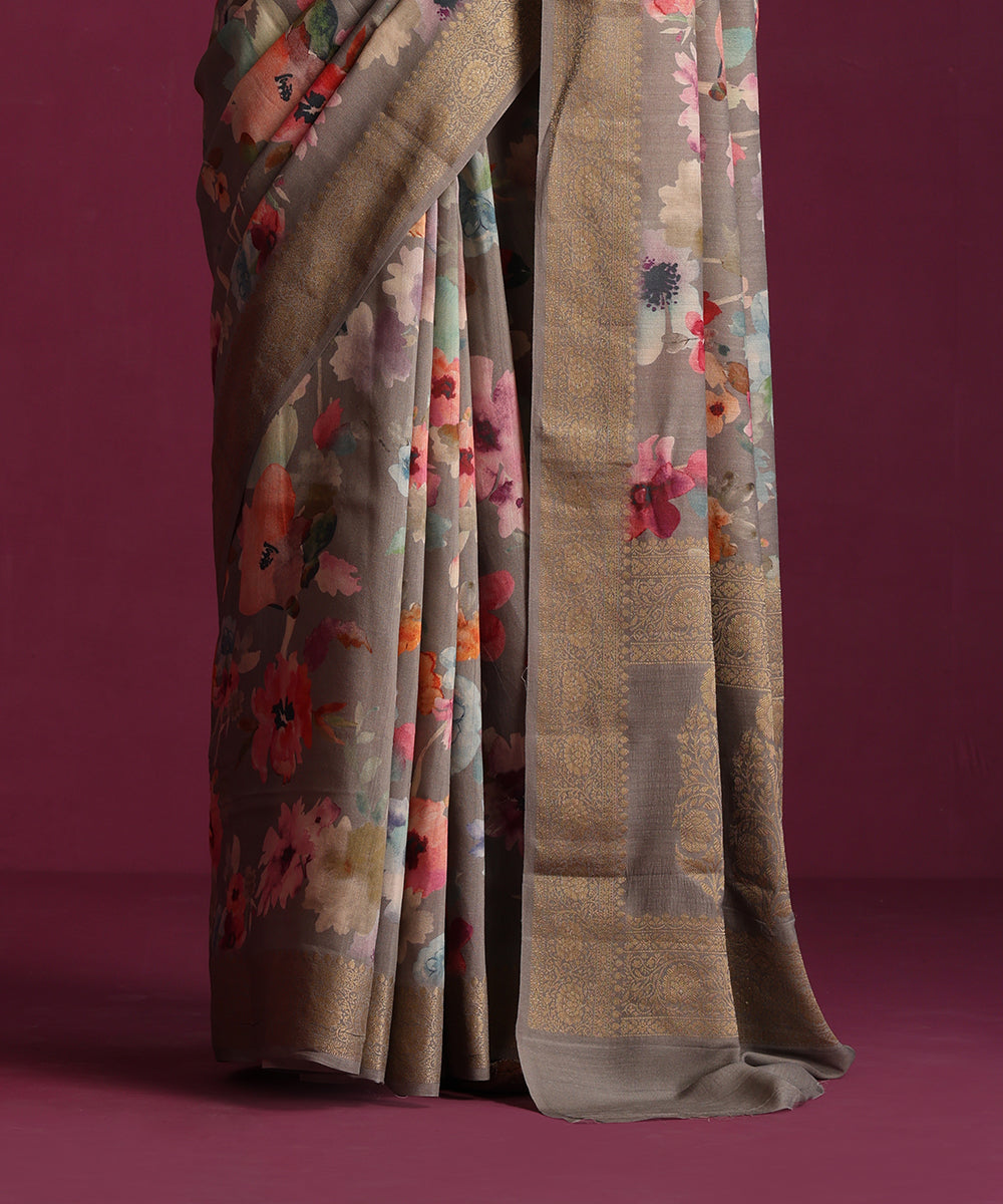 Grey_Pure_Tussar_Silk_Digital_Print_Banarasi_Saree_With_Gold_Zari_WeaverStory_04