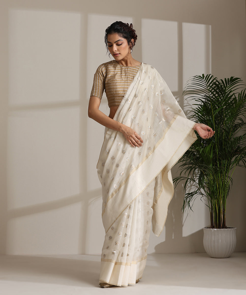 White_Handloom_Merecerised_Cotton_Saree_With_Silver_Motifs_And_White_Border_WeaverStory02