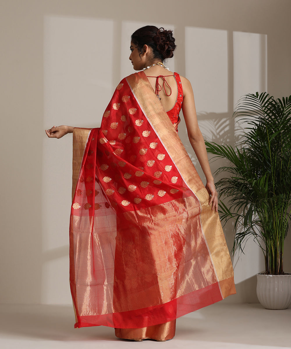 Handloom_Red_Pure_Chanderi_Silk_Saree_With_All_Over_Golden_Aanar_Pomegranate_Tree_Booti_With_Tissue_Border_WeaverStory03