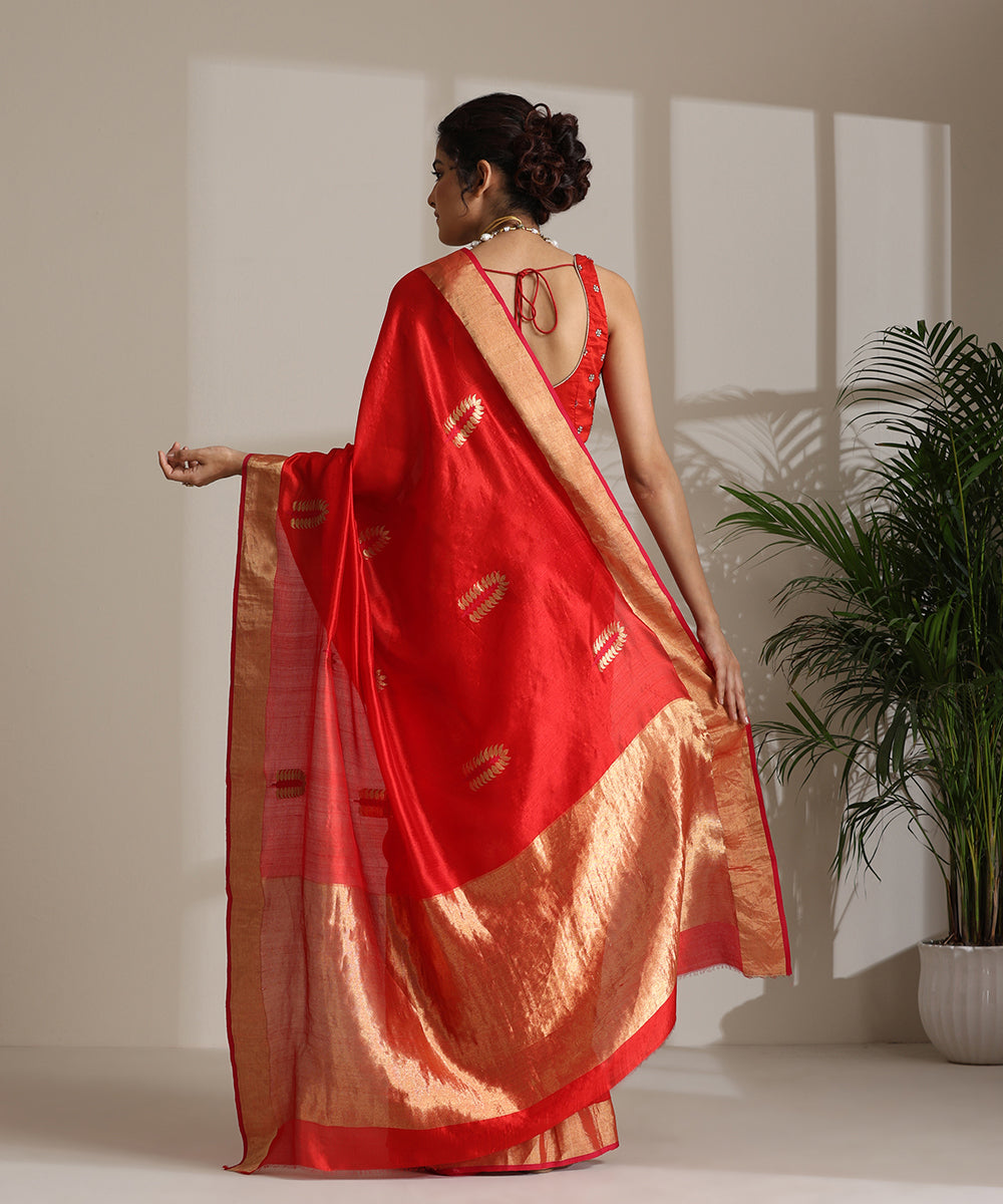 Bridal_Red_Handloom_Pure_Chanderi_Silk_Saree_With_Pink_Meena_WeaverStory03