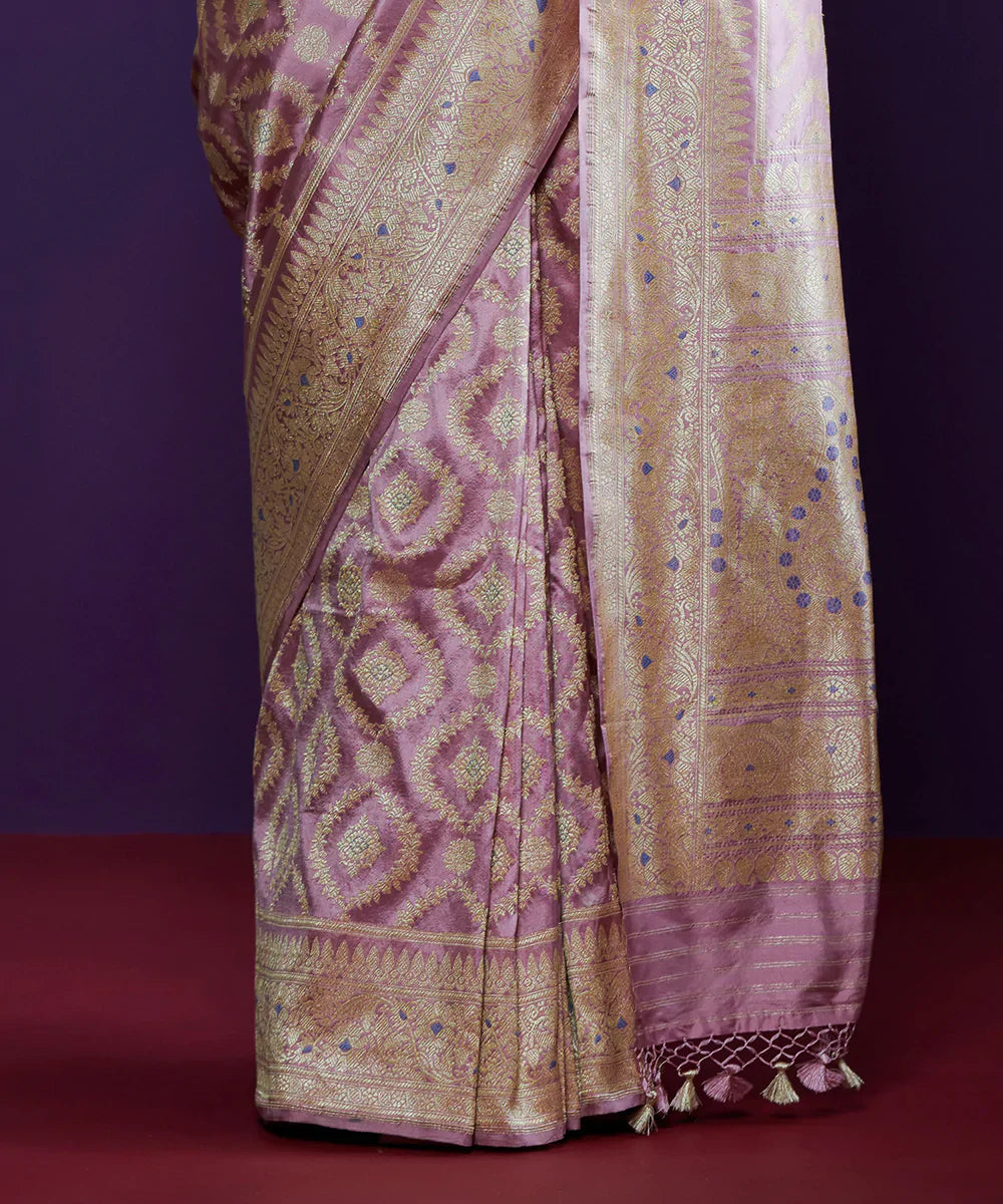 Pigeon_Blue_Handloom_Chanderi_Silk_Saree_With_Silver_Zari_Booti_WeaverStory_04