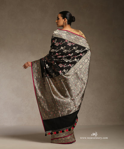 Black_Handloom_Pure_Katan_Silk_Kadhwa_Banarasi_Saree_With_Ektara_Meenakari_Jangla_WeaverStory_03