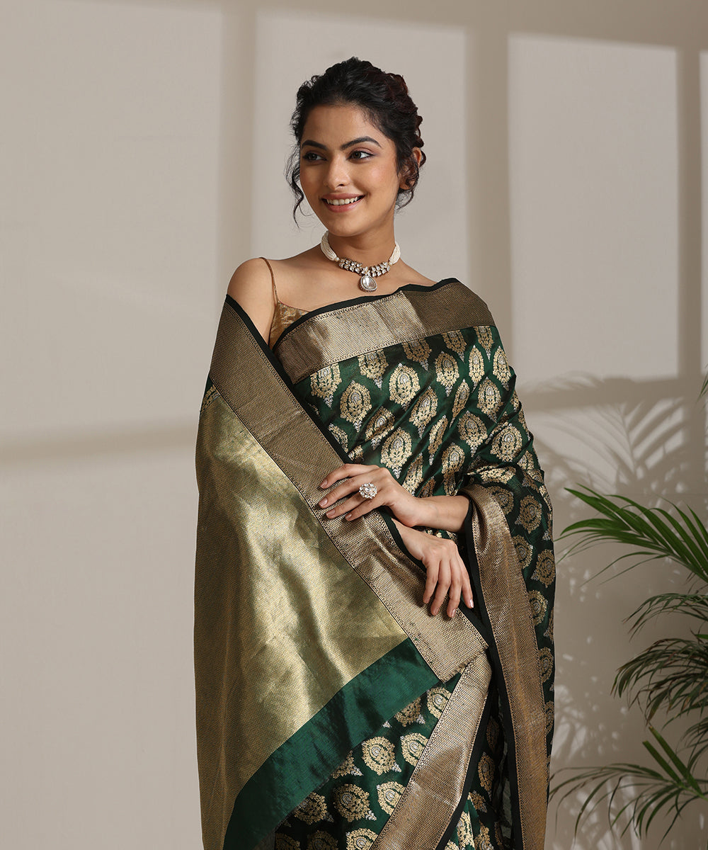 Handloom_Green_Pure_Chanderi_Silk_Saree_With_Zari_Jaal_WeaverStory01