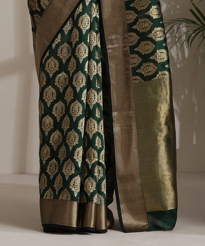 Handloom_Green_Pure_Chanderi_Silk_Saree_With_Zari_Jaal_WeaverStory04