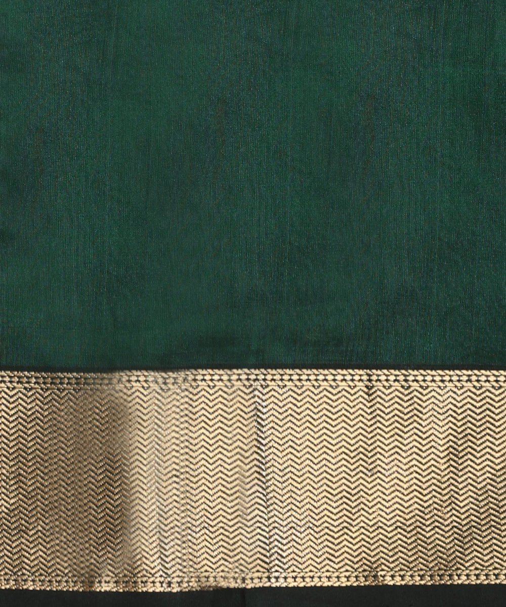 Handloom_Green_Pure_Chanderi_Silk_Saree_With_Zari_Jaal_WeaverStory05