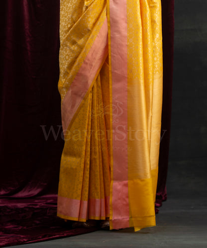 Yellow_Handloom_Tanchoi_Pure_Katan_Silk_Banarasi_Saree_With_Purple_Blouse_WeaverStory_04