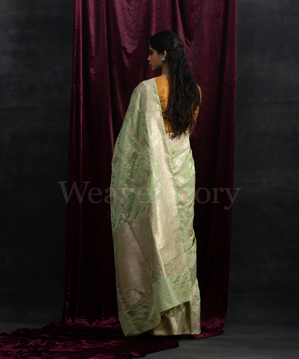 Handloom_Pista_Green_Kadhwa_Jangla_Pure_Katan_Silk_Banarasi_Saree_With_Pink_Meenakari_And_Open_Border_WeaverStory_03