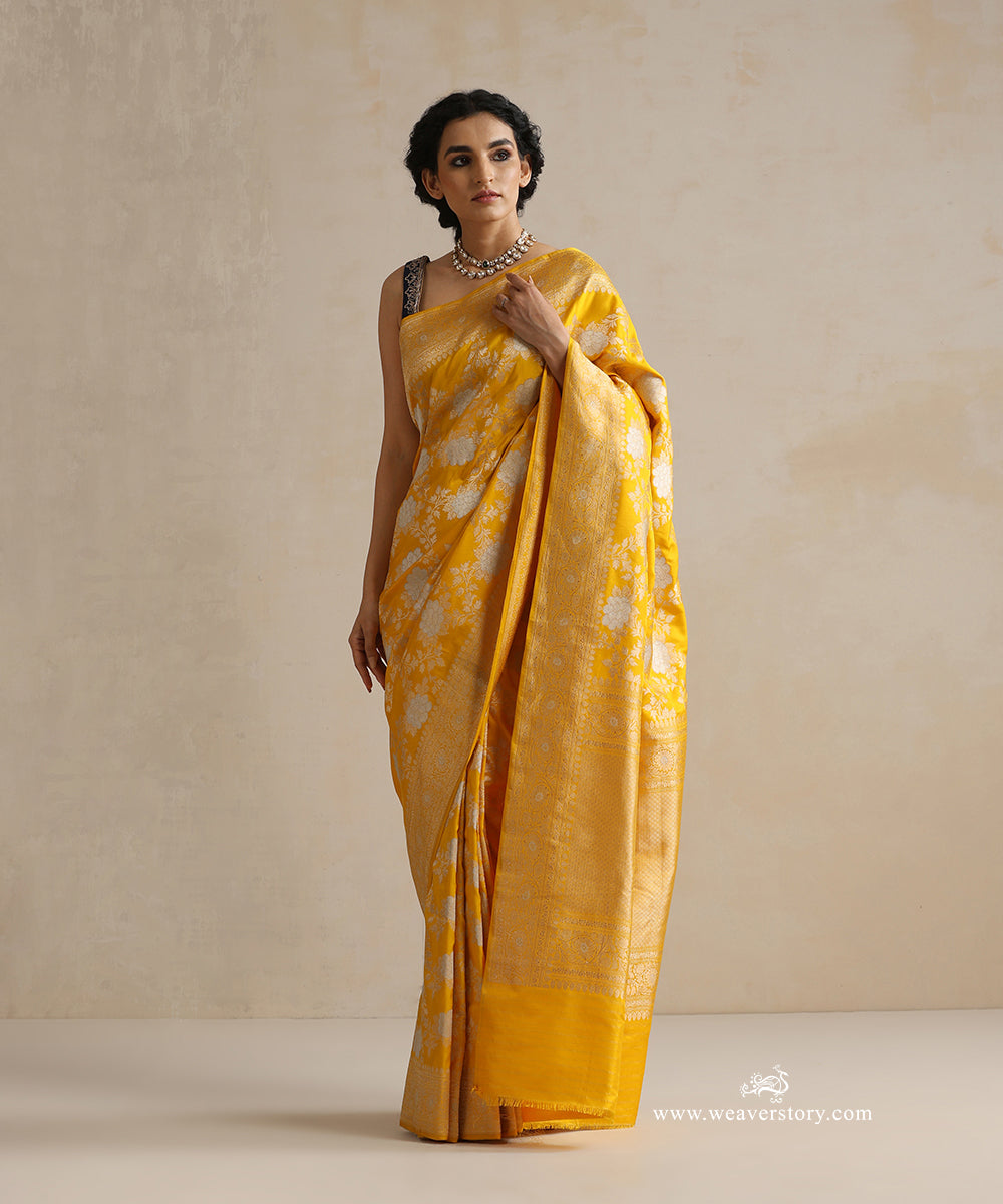 Yellow_Handloom_Pure_Katan_Silk_Banarasi_Saree_With_Angoor_Jaal_WeaverStory_01
