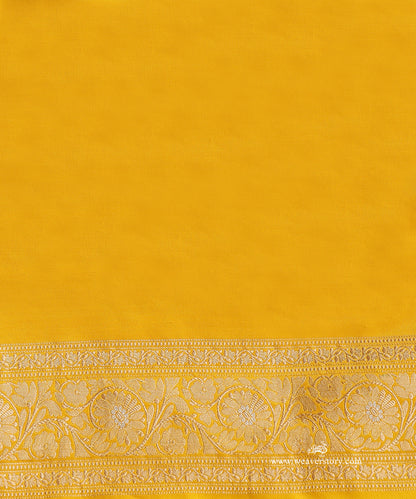 Yellow_Handloom_Pure_Katan_Silk_Banarasi_Saree_With_Angoor_Jaal_WeaverStory_05
