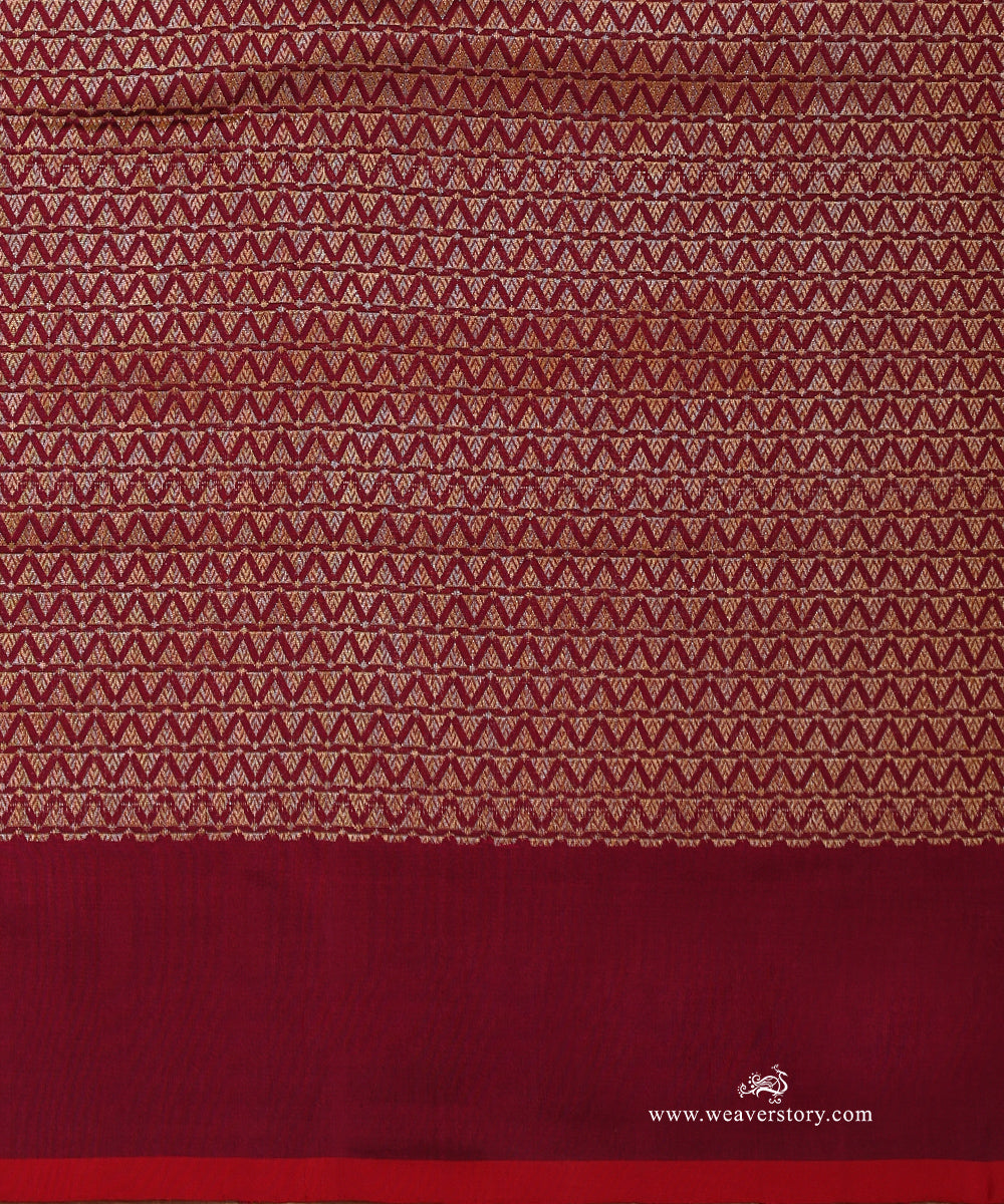 Wine_Handloom_Pure_Katan_Silk_Banarasi_Saree_With_Silver_Meenakari_Border_And_Pallu_WeaverStory_05