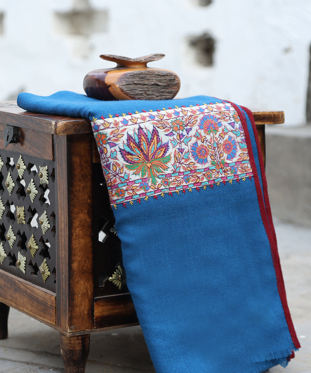 Blue_Handwoven_Pure_Pashmina_Stoles_With_Hand_Appliqued_Kashidakari_Border_WeaverStory_01
