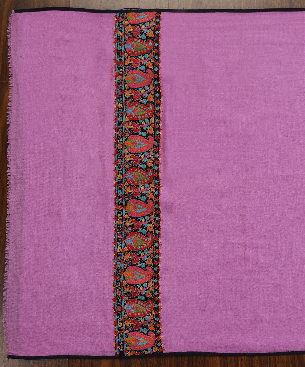 Mauve_Handwoven_Pure_Pashmina_Stoles_With_Hand_Appliqued_Kashidakari_Border_WeaverStory_02