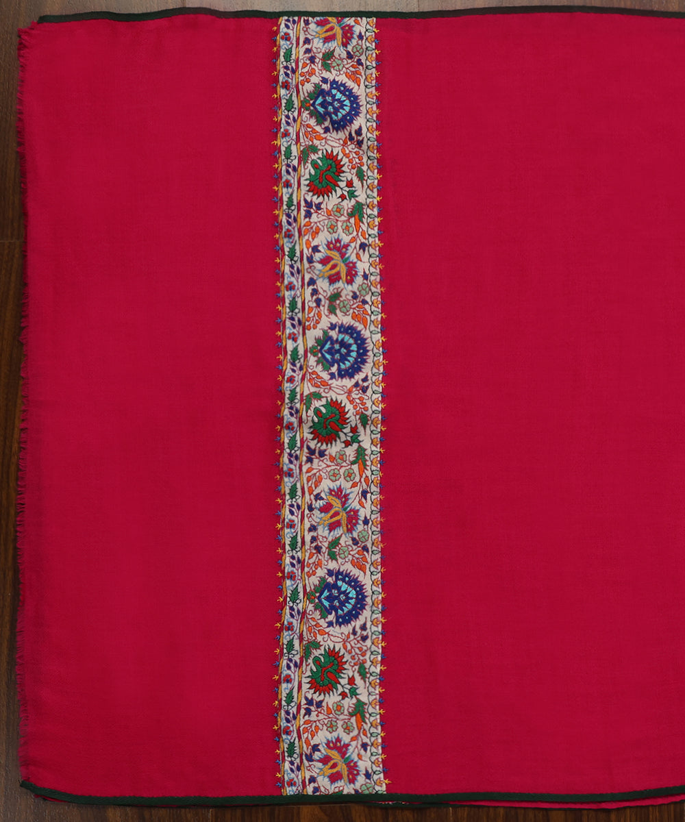 Magenta_Handwoven_Pure_Pashmina_Stole_With_Hand_Appliqued_Kashidakari_Border_WeaverStory_02