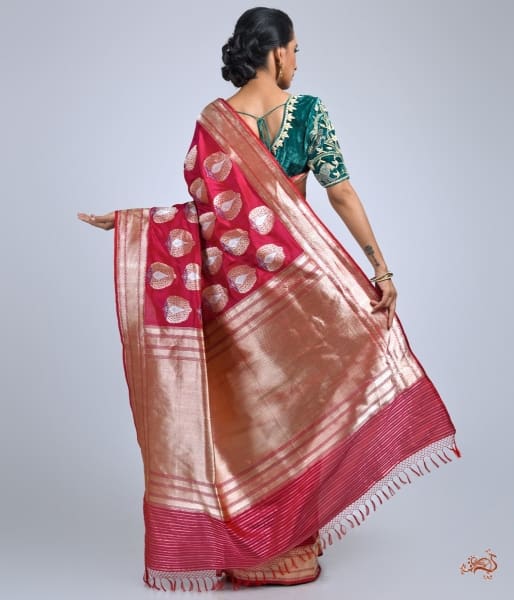 Wine_Banarasi_handloom_Katan_Silk_Saree_with_heavy_gold_Zari_and_Meenakari_Motifs_WeaverStory_04