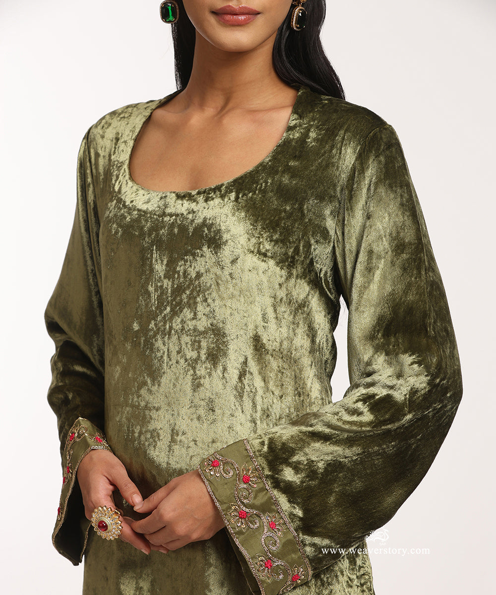 Olive_Green_Handloom_Velvet_Suit_Set_With_Organza_Mori_WeaverStory_04