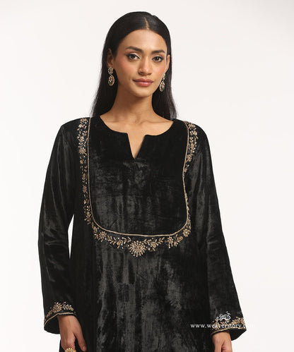 Black_Handloom_Velvet_Suit_Set_With_Yoke_Embroidery_WeaverStory_05