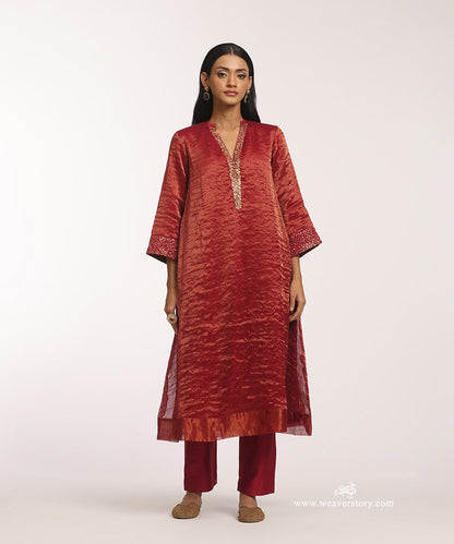 Maroon_Handloom_Chanderi_Stripe_Tissue_Suit_With_Chanderi_Pant_WeaverStory_02