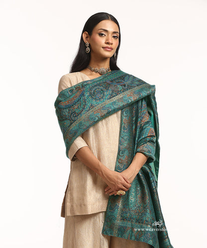 Peacock_Blue_Handwoven_Pagely_Pure_Cashmere_Wool_Doshala_With_Blue_Tissue_FInishing_WeaverStory_02