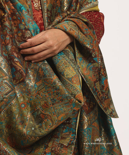 Green_And_Orange_Handwoven_Jamawar_Pure_Cashmere_Wool_Doshala_with_Green_Tissue_Finishing_WeaverStory_04