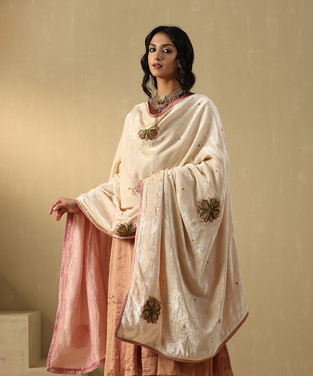 Off-White Hand Embroidered Zardozi Silk Velvet Doshala With Contrast Chanderi Tissue Border Dupatta