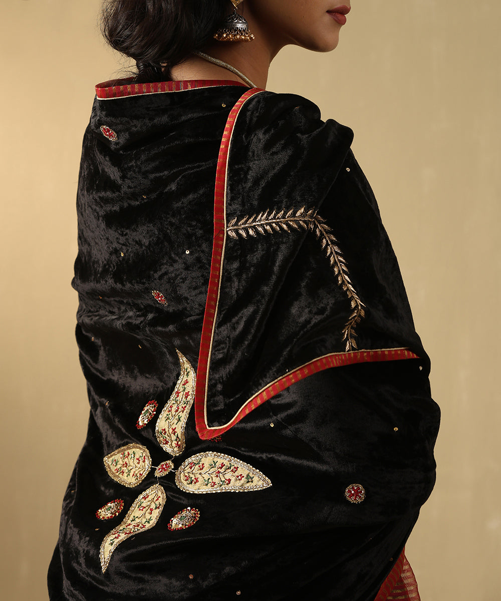 Black Hand Embroidered Zardozi Silk Velvet Doshala With Contrast Chanderi Tissue Border