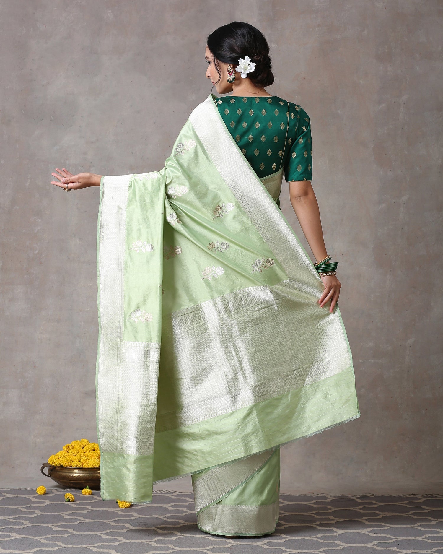 Handloom Pista Green Pure Katan Silk Kadhwa Banarasi Saree With Floral Boota