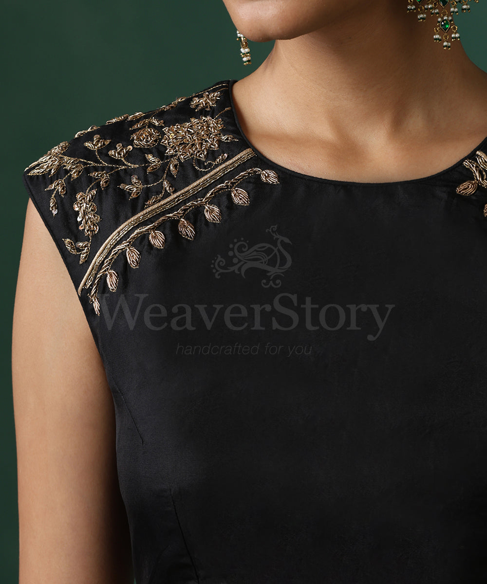 Black_Halter_Neck_Pure_Silk_Blouse_With_Zardozi_Work_WeaverStory_07