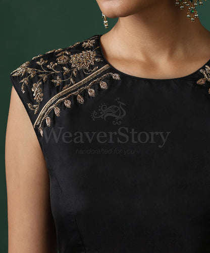 Black_Halter_Neck_Pure_Silk_Blouse_With_Zardozi_Work_WeaverStory_07