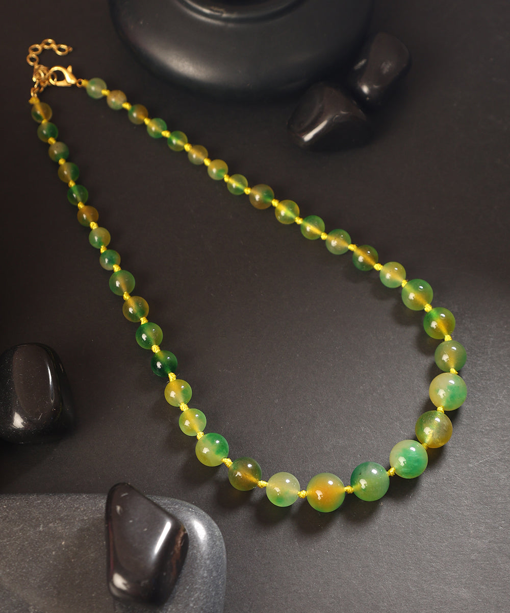 Gulnoor_Handcrafted_Alloy_Mala_With_Green_Stones_WeaverStory_01