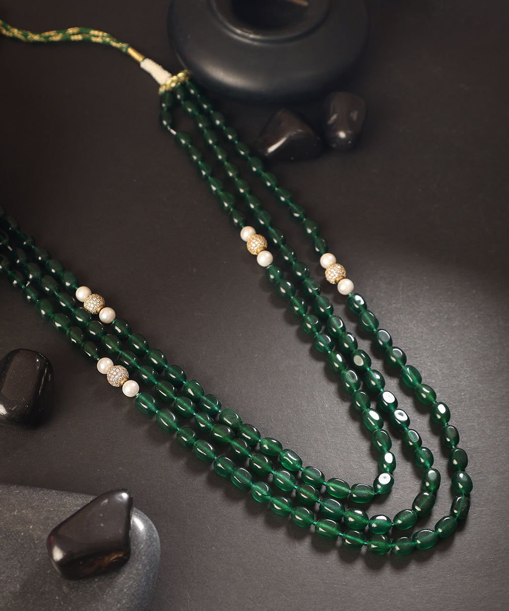 Fariha_Green_Handcrafted_Alloy_Teen_Ladi_Mala_With_Green_Semi_Precious_Stones_WeaverStory_01