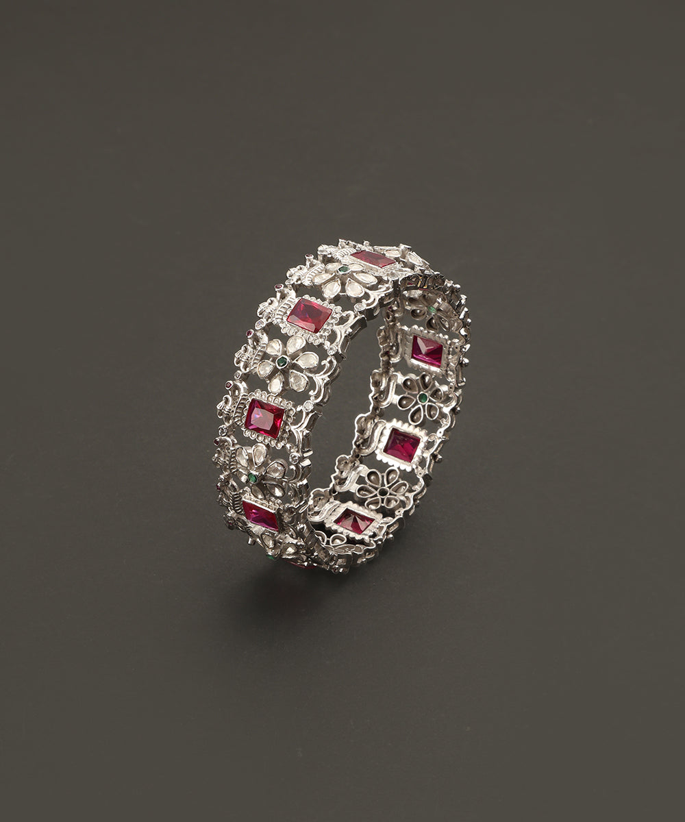 Erumnaz_Handcrafted_Silver_Kada_With_Moissanite_CZ_And_Red_Semi_Precious_Stones_WeaverStory_02