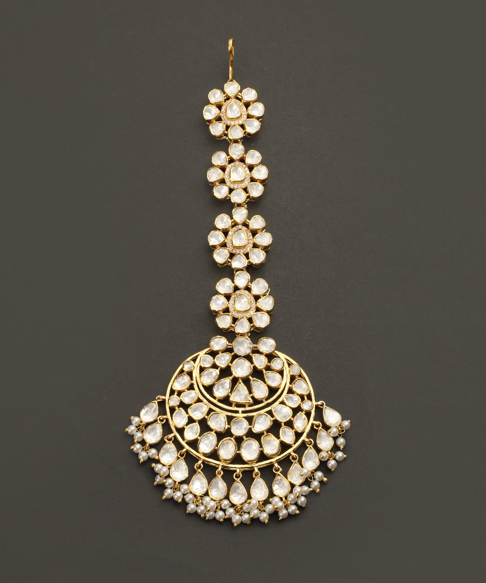 Elnaaz_Handcrafted_Silver_Maangtika_With_Moissanite_In_Floral_Motifs_WeaverStory_02