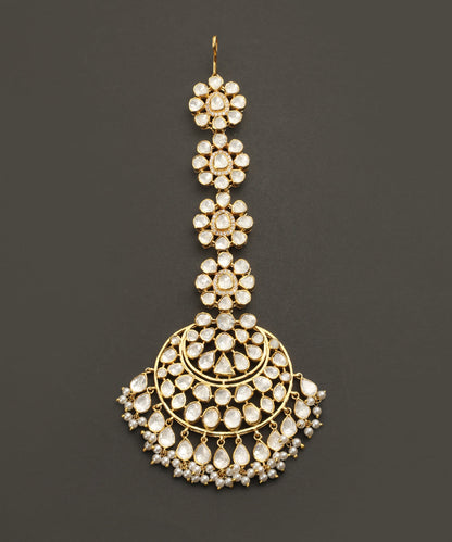 Elnaaz_Handcrafted_Silver_Maangtika_With_Moissanite_In_Floral_Motifs_WeaverStory_02