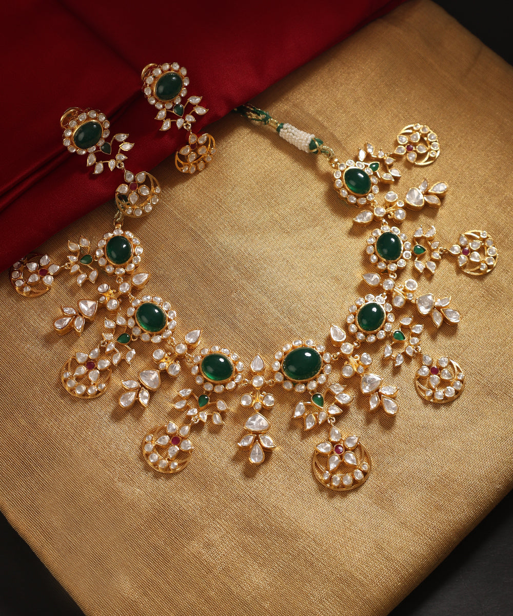 Ayesha_Handcrafted_Silver_Necklace_Set_With_Moissanite_and_Green_Semi_Precious_Stones_WeaverStory_01