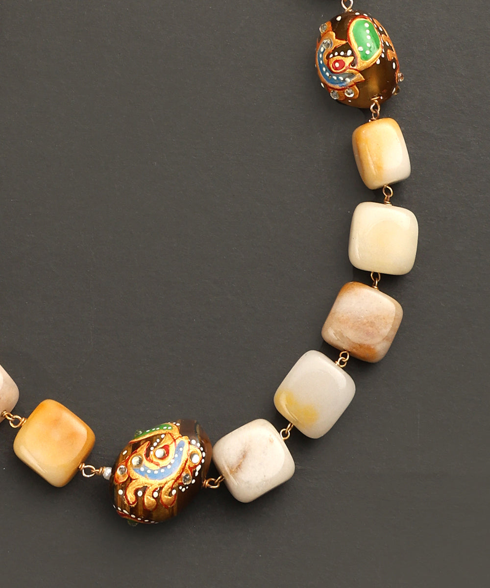 Gulrukh_Handcrafted_Alloy_Mala_With_Tanjore_WeaverStory_03