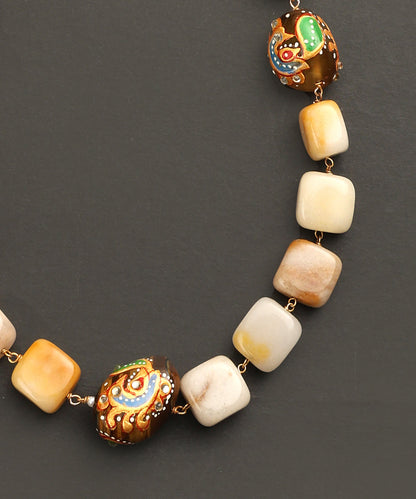 Gulrukh_Handcrafted_Alloy_Mala_With_Tanjore_WeaverStory_03