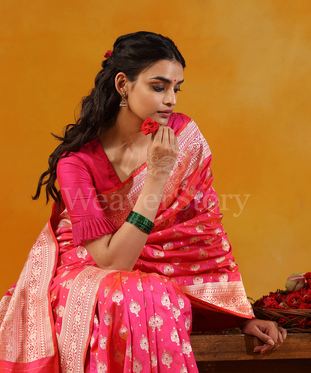 Handloom_Pink_Pure_Katan_Silk_Banarasi_Saree_With_Small_Zari_Booti_With_Red_Meenakari_WeaverStory_02