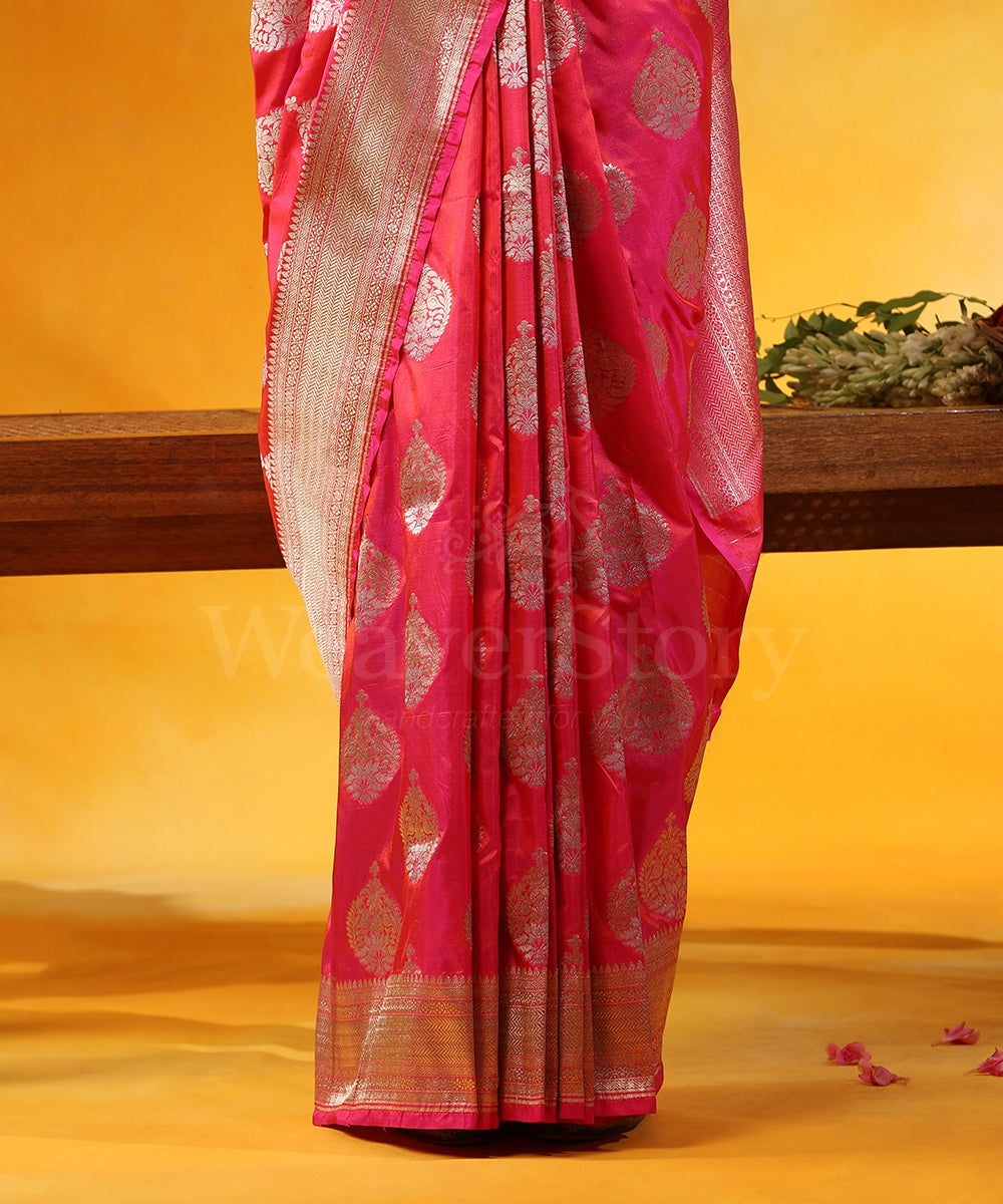 Pink_Handloom_Double_Shade_Pure_Katan_Silk_Banarasi_Saree_With_Cutwork_Zari_Booti_WeaverStory_04