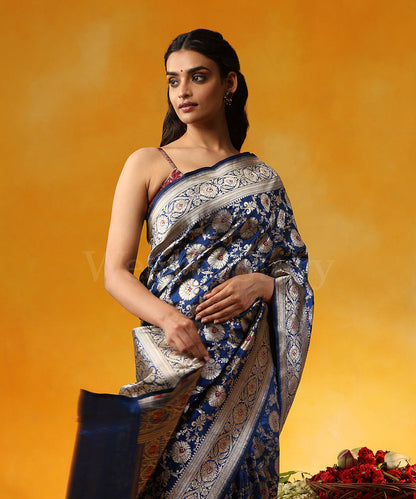 Handloom_Blue_Pure_Katan_Silk_Banarasi_Saree_With_Cutwork_Zari_Jaal_With_Red_Meenakari_WeaverStory_02