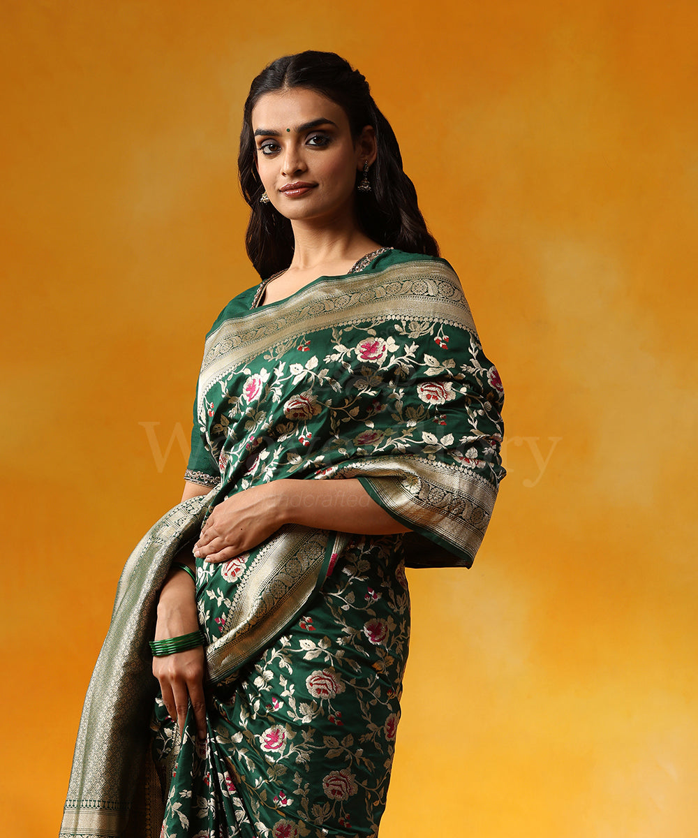 Green_Handloom_Pure_Katan_Silk_Banarasi_Saree_With_Allover_Rose_Jaal_And_Pink_Meena_WeaverStory_02