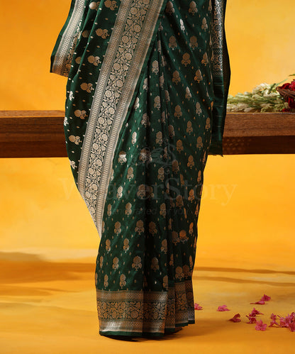 Handloom_Emerald_Green_Pure_Katan_Silk_Banarasi_Saree_With_Floral_Zari_Booti_WeaverStory_04