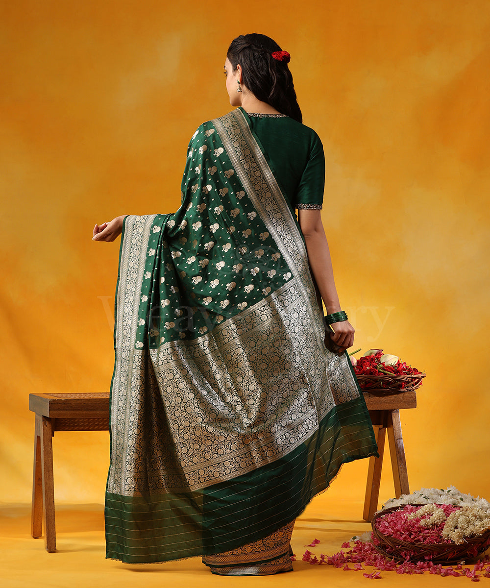 Handloom_Emerald_Green_Pure_Katan_Silk_Banarasi_Saree_With_Floral_Zari_Booti_WeaverStory_03