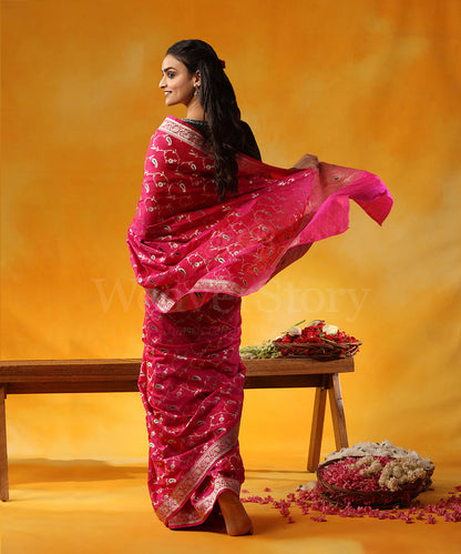 Handloom_Pink_Pure_Katan_Silk_Banarasi_Saree_With_Allover_Jaal_And_Ambi_Border_WeaverStory_03