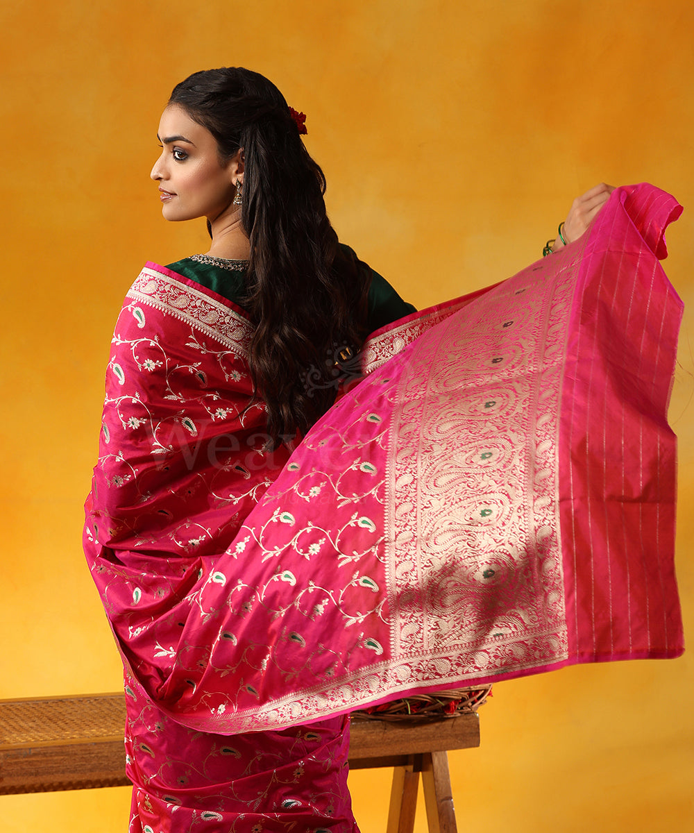 Handloom_Pink_Pure_Katan_Silk_Banarasi_Saree_With_Allover_Jaal_And_Ambi_Border_WeaverStory_02